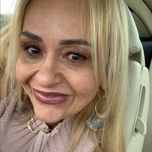 🧜‍♀️ - Picture 11 of 13